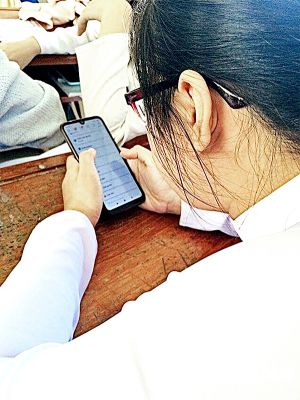 Hẹn hò qua mạng xã hội và những hệ lụy