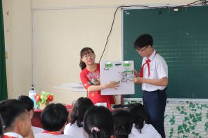 Cô giáo đam mê sáng tạo thiết bị dạy học