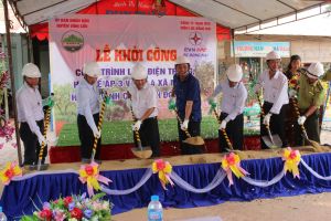 Khởi công công trình cung cấp điện cho 660 hộ dân xã Mã Đà