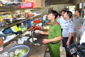 Tháng hành động vì an toàn thực phẩm diễn ra từ 15-4 đến 15-5