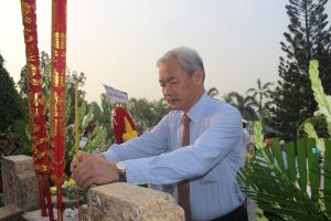 Tỉnh Đồng Nai dâng hương viếng Nghĩa trang liệt sĩ