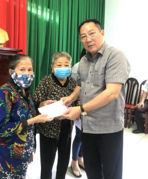 Cùng hướng về quê hương