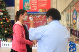 Thực hiện nghiêm phòng dịch tại siêu thị, trung tâm thương mại