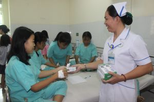 Thương bệnh nhân như người ruột thịt