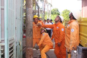 Vẫn thiếu điện cục bộ