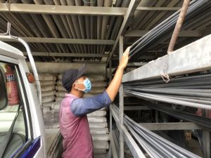 Giá cả nhiều mặt hàng tăng cao