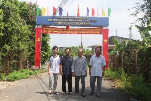 Về thăm xứ bưởi anh hùng