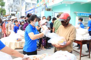 Giúp đoàn viên thanh niên hiểu và làm theo Bác