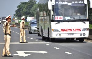 Giao thông phức tạp trên các tuyến quốc lộ