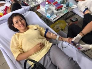 Cùng hiến máu cứu người