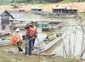 Xóa ấp “trắng điện”