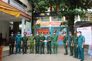 Thăm tặng quà, động viên học viên tại các chốt chống dịch TP.Biên Hòa