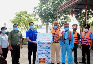 San sẻ yêu thương - vượt qua đại dịch