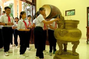 Thế hệ trẻ và đạo lý uống nước nhớ nguồn