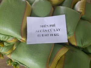 Tấm lòng nhân ái của “cô giáo làng”