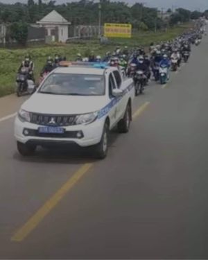 Hơn 900 công nhân lao động được Công an hỗ trợ dẫn đường về quê