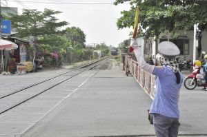 Nhiều biện pháp quyết liệt kéo giảm tai nạn giao thông đường sắt