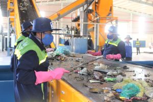 Tập trung nguồn lực để phân loại và xử lý chất thải sinh hoạt