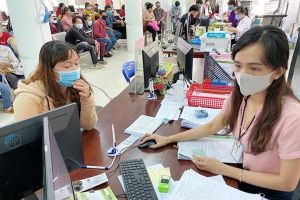 Giảm mức hưởng khi rút BHXH một lần: Người lao động thiệt thòi