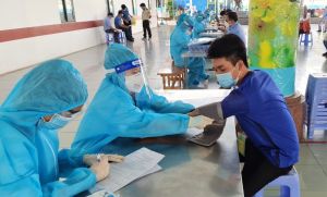 Nhiều doanh nghiệp tổ chức tiêm vaccine ngừa Covid-19 cho công nhân