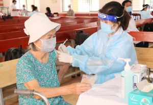 Tiêm phòng dịch COVID-19 trên địa bàn tỉnh đợt 5