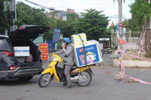 Chủ động các biện pháp phòng dịch cho shipper