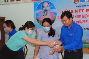 Thầy giáo trẻ 2 lần đoạt danh hiệu Nhà giáo trẻ tiêu biểu