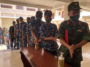 Trường Hạ sĩ quan xe tăng I tăng cường lực lượng hỗ trợ TP.Biên Hòa chống dịch