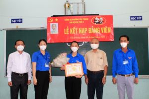 Quan tâm tạo nguồn cho Đảng