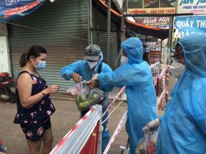 Người lao động xung phong làm tình nguyện viên