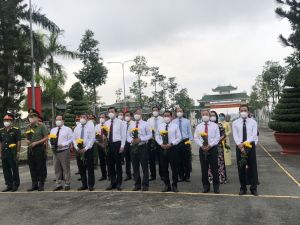 Lãnh đạo tỉnh viếng Nghĩa trang liệt sĩ nhân kỷ niệm 76 năm Cách mạng tháng Tám và Quốc khánh 2-9