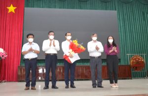 Chủ tịch UBND tỉnh làm việc về công tác nhân sự và phòng, chống dịch tại H.Long Thành