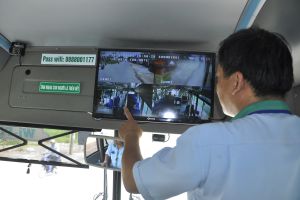 Tăng cường lắp camera trên xe khách, xe tải để phòng Covid-19