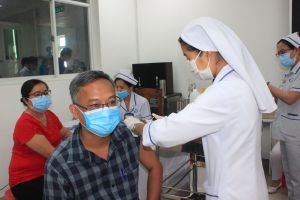 Rà soát tiêm mũi 2 vaccine phòng Covid-19 cho người dân đã tiêm mũi 1