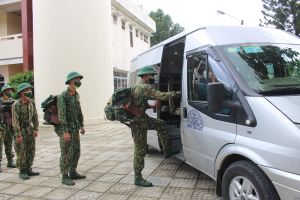 Thêm 100 cán bộ chiến sĩ hỗ trợ Biên Hòa chống dịch