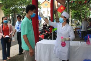 Khẩn trương thành lập trạm y tế lưu động