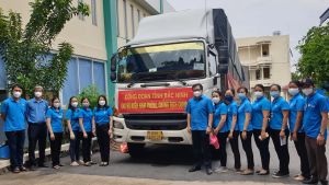 Ấm áp những chuyến xe nghĩa tình