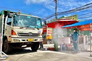 Không quản khó khăn trực chốt phong tỏa