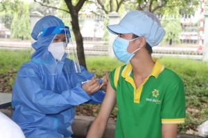 Ưu tiên vaccine tiêm cho lao động trong doanh nghiệp “3 tại chỗ”
