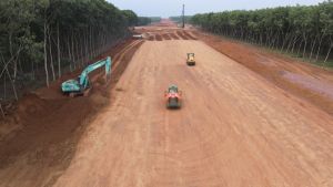 Dự án đường cao tốc Phan Thiết- Dầu Giây vẫn thiếu 1,8 triệu m3 đất san lấp