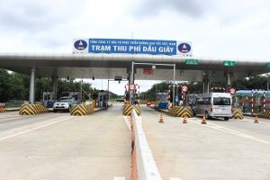 Trạm thu phí Dầu Giây hoạt động trở lại