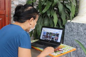 Nhộn nhịp chợ khu phố, chợ chung cư trên mạng