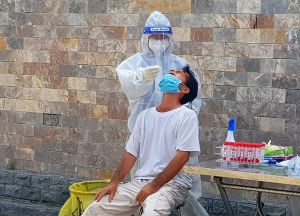 Số người nhiễm Covid-19 trong ngày giảm gần 240 ca