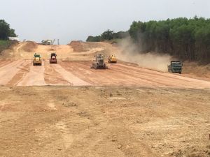 Chấp thuận cho thăm dò, khai thác vật liệu san lấp phục vụ dự án đường cao tốc Phan Thiết- Dầu Giây theo cơ chế đặc thù