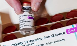 Tiêm 500 ngàn liều vaccine phòng Covid-19 trong đợt 12