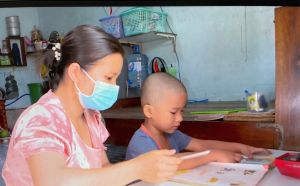 Quan tâm hỗ trợ thiết bị học trực tuyến cho con công nhân