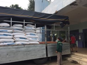 Công ty TNHH Posco VST hỗ trợ H.Nhơn Trạch 15 tấn gạo