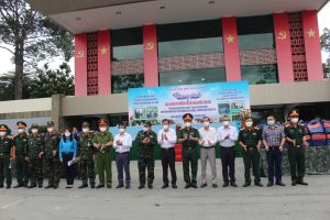 Quân ủy Trung ương, Bộ Quốc phòng trao tặng 20 ngàn phần quà giúp Đồng Nai chống dịch Covid-19