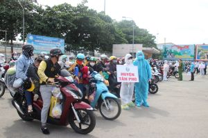 Hơn 2 ngàn người dân Đồng Nai được đón về từ TP.HCM và tỉnh Bình Dương