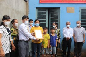 Trao tặng 3 căn nhà tình thương, nhà tình nghĩa tại Cẩm Mỹ và Thống Nhất